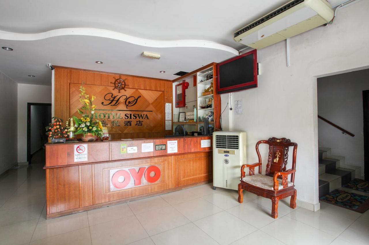 Oyo 89539 Hotel Siswa Кампар Экстерьер фото